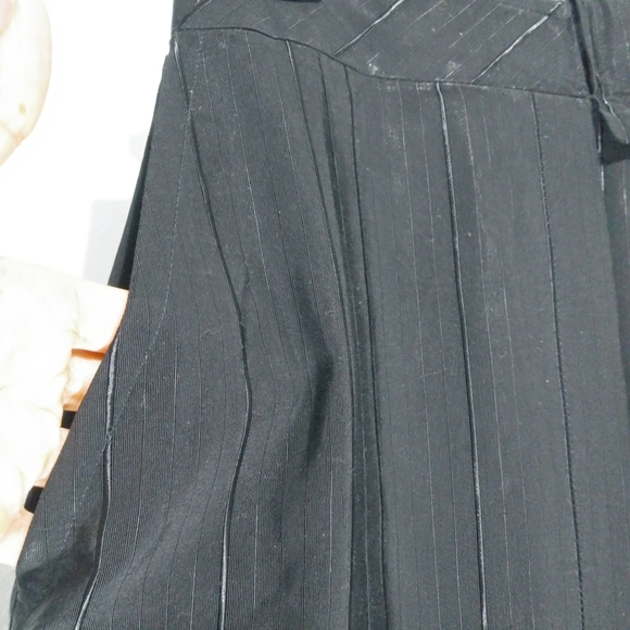 Hammer pencil skirt
Size 38 EU - Picture 6 of 8